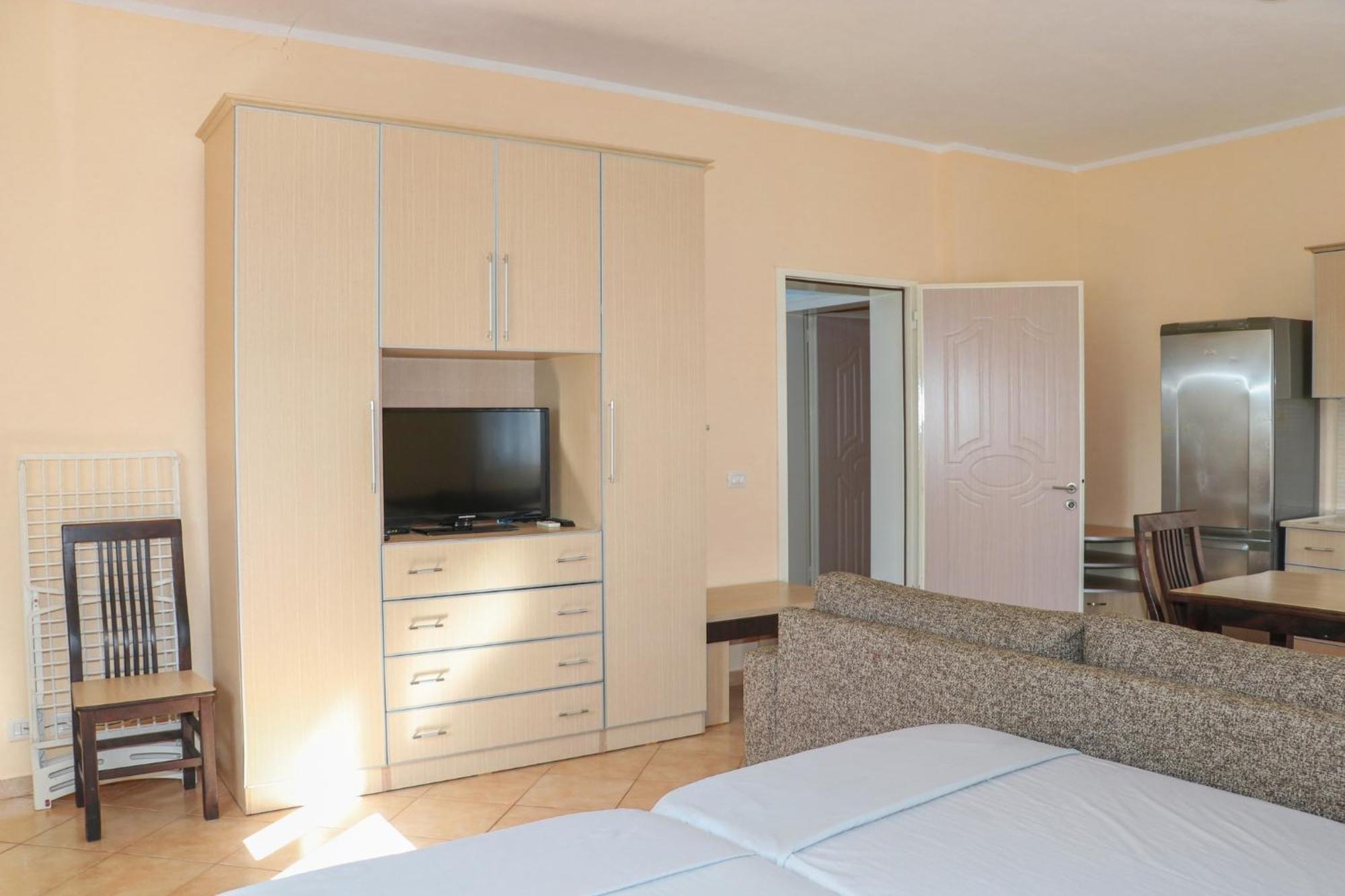 Hotel As Baks-Rrjoll Shkoder Bagian luar foto