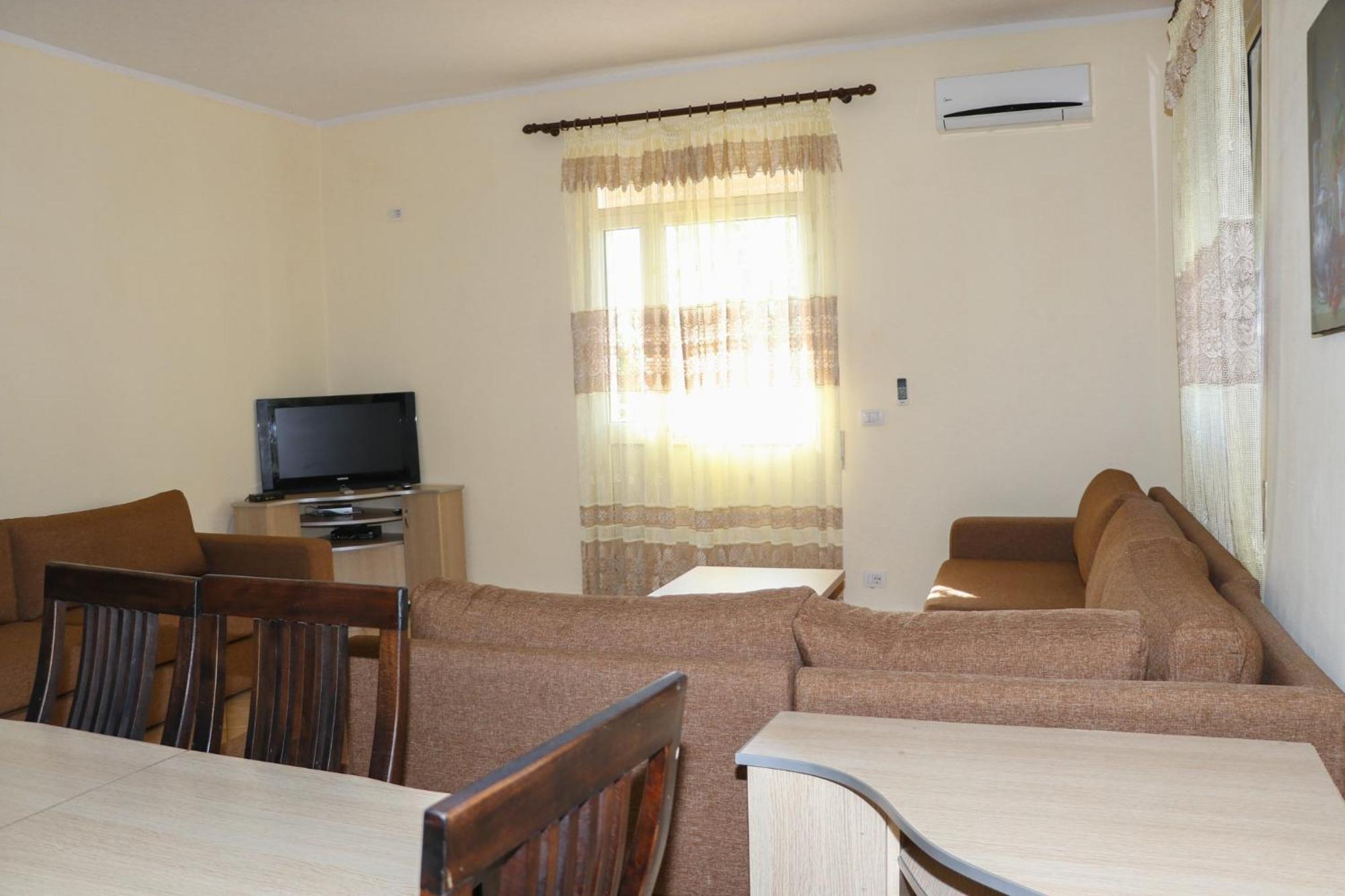 Hotel As Baks-Rrjoll Shkoder Bagian luar foto