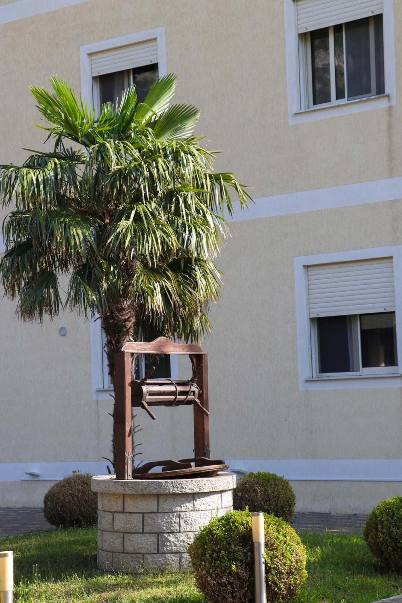 Hotel As Baks-Rrjoll Shkoder Bagian luar foto